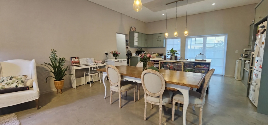 3 Bedroom Property for Sale in Hopefield Western Cape
